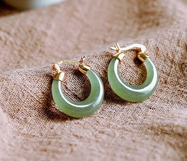 Hisui Crescent Earrings 三日月